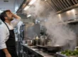 Fumo che ristagna sotto la cappa di un ristorante che non aspira più correttamente
