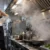Fumo che ristagna sotto la cappa di un ristorante che non aspira più correttamente