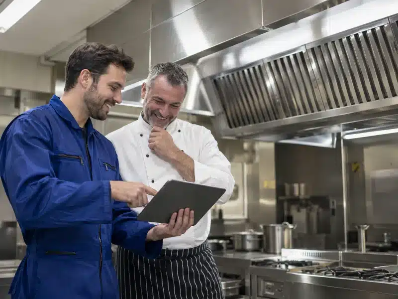 Collaudo e certificato di pulizia della cappa in un ristorante di Torino – AirBio